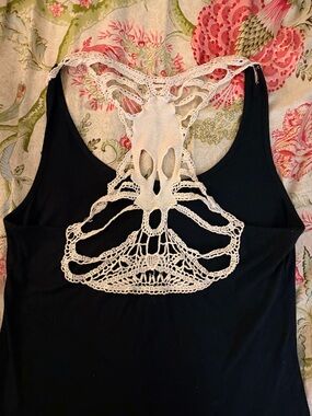 Midnight Hour Crochet Skull Back Tank Black XL Like New
